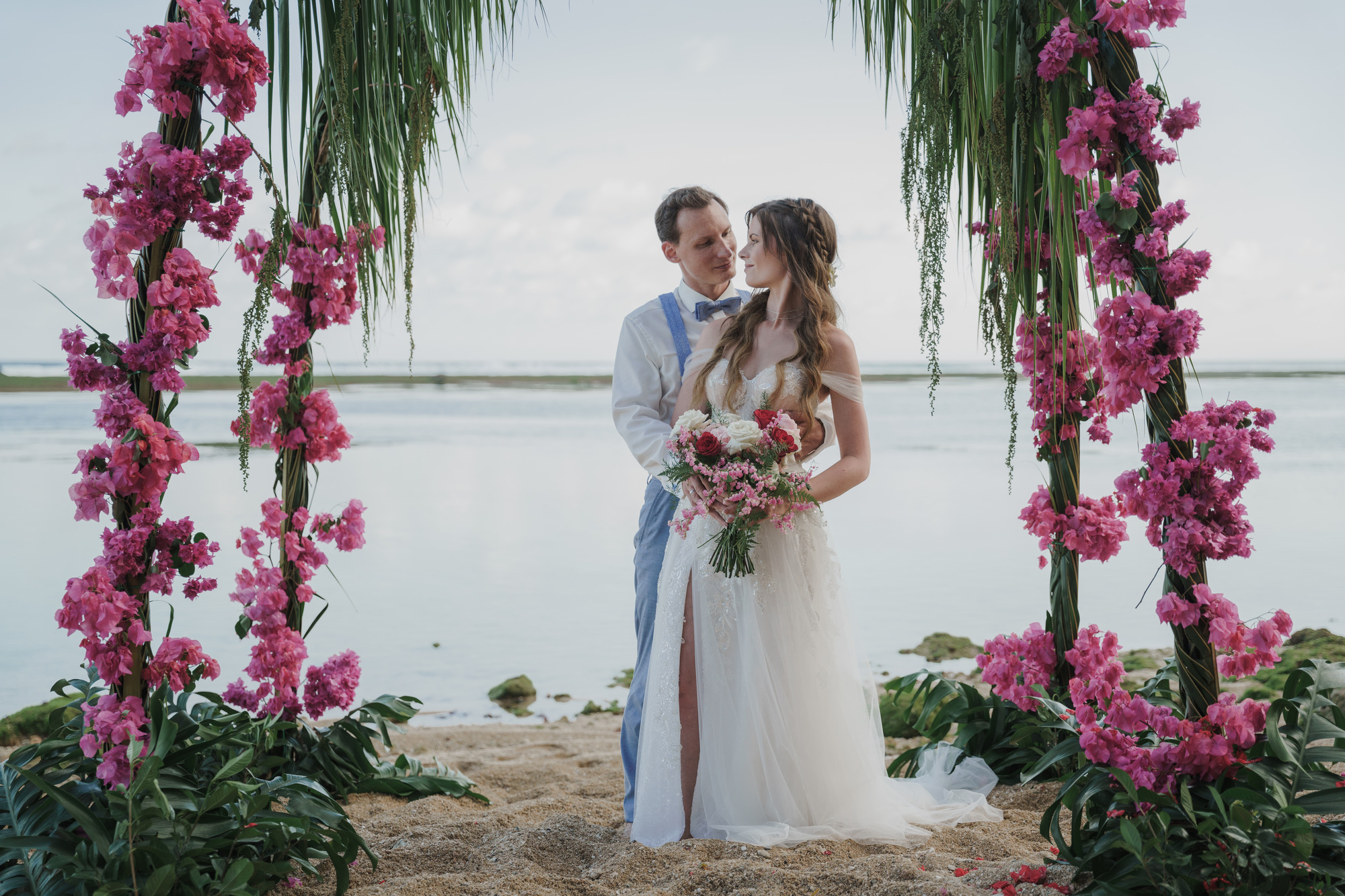 Julia-Mike-bei-der-Deko